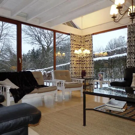 Σαλέ With Valley Views,