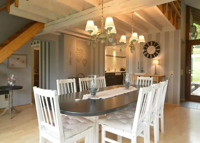 Σαλέ With Valley Views,